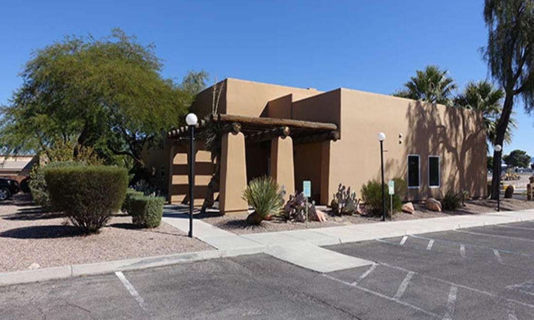 side entrance of russell dental | general dentist paradise